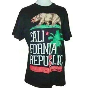 Riot Society California republic t-shirt unisex size medium